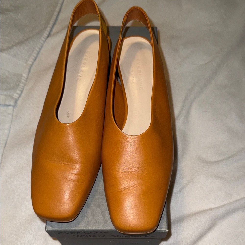 Everlane Yellow slingback round block heels